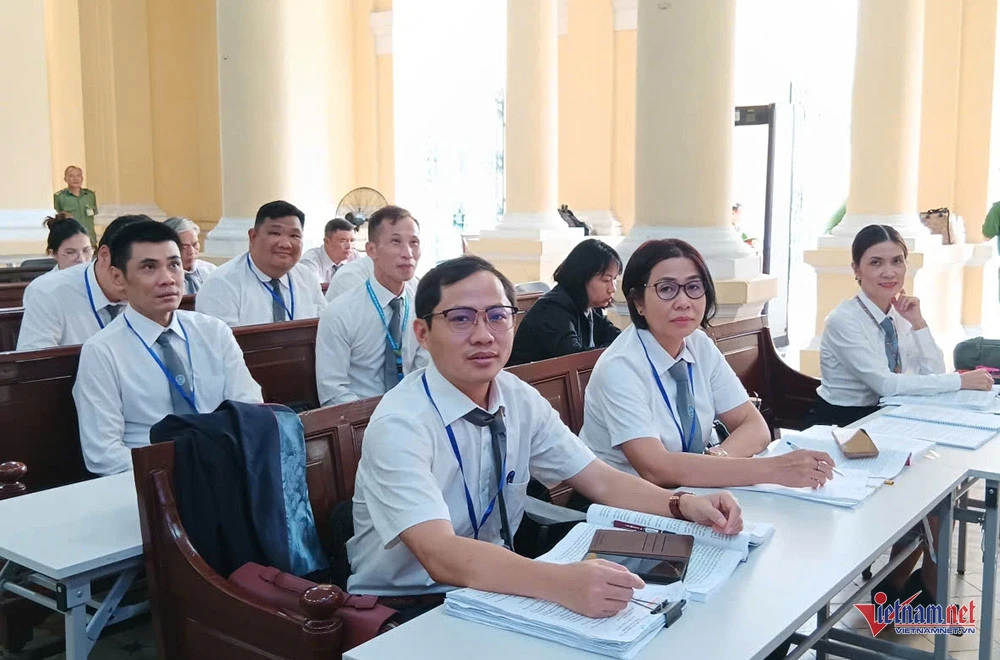 Vụ tiếp viên hàng không xách ma túy: Ký tự lạ trong những tuýp kem đánh răng - Hình 2