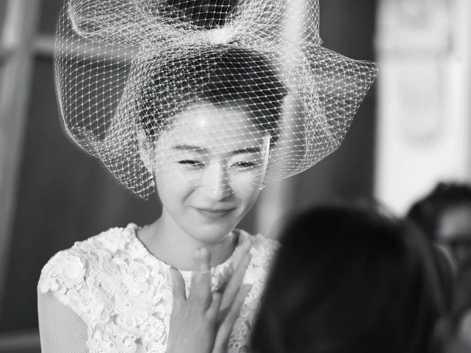 Loạt ảnh cưới huyền thoại chưa từng công bố của Jeon Ji Hyun - Hình 16