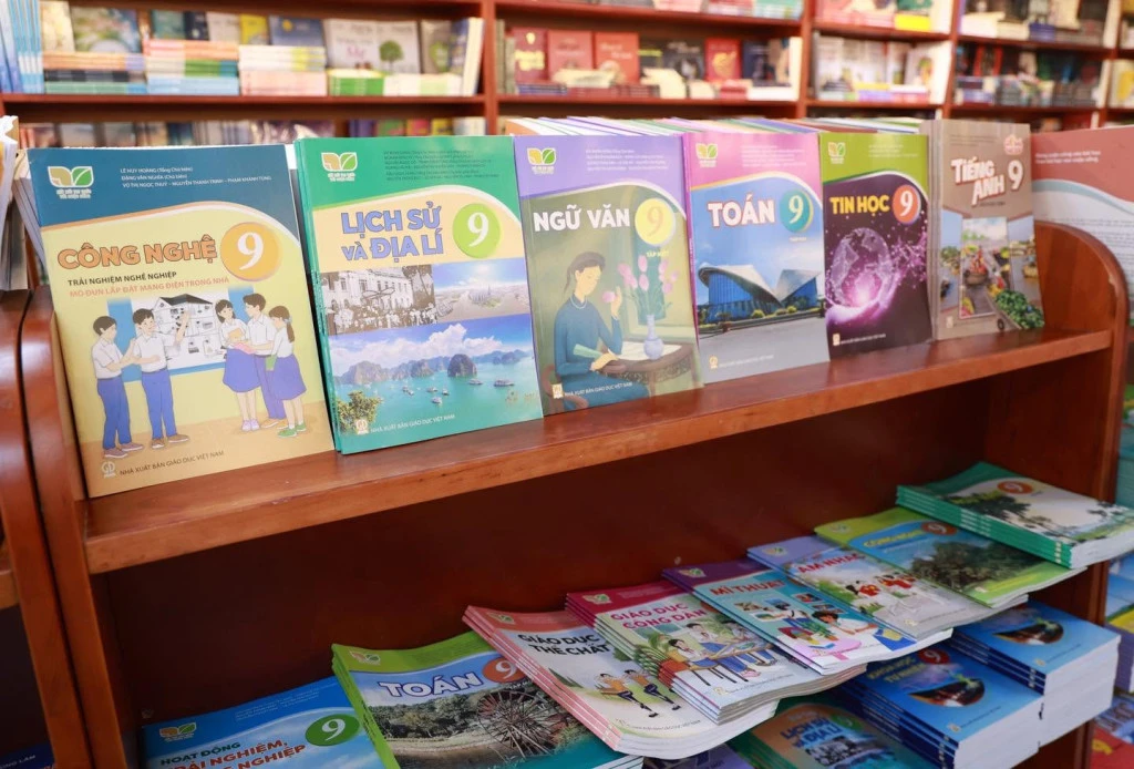 NXB Giáo dục Việt Nam thông tin về việc thiếu sách giáo khoa trước ngày khai giảng - Hình 1