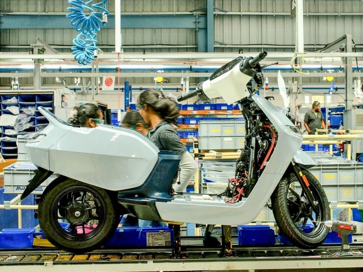 Xe máy điện mới lộ thông số khủng, tầm hoạt động tới 200 km/lần sạc - Hình 2