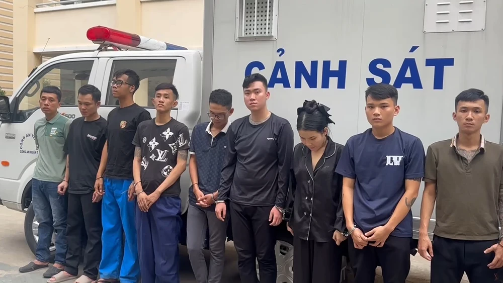 Phá đường dây ma túy đội lốt Pod Chill từ Campuchia về TPHCM, bắt 30 người - Hình 3