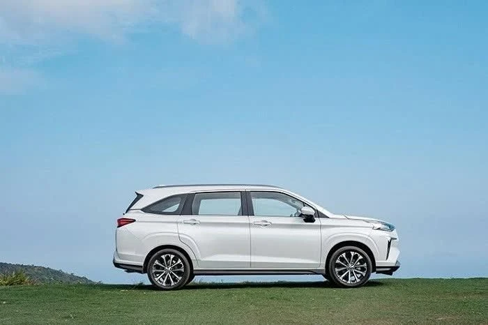 Cập nhật bảng giá lăn bánh xe Toyota Veloz Cross tháng 8/2026 mới nhất - Hình 4