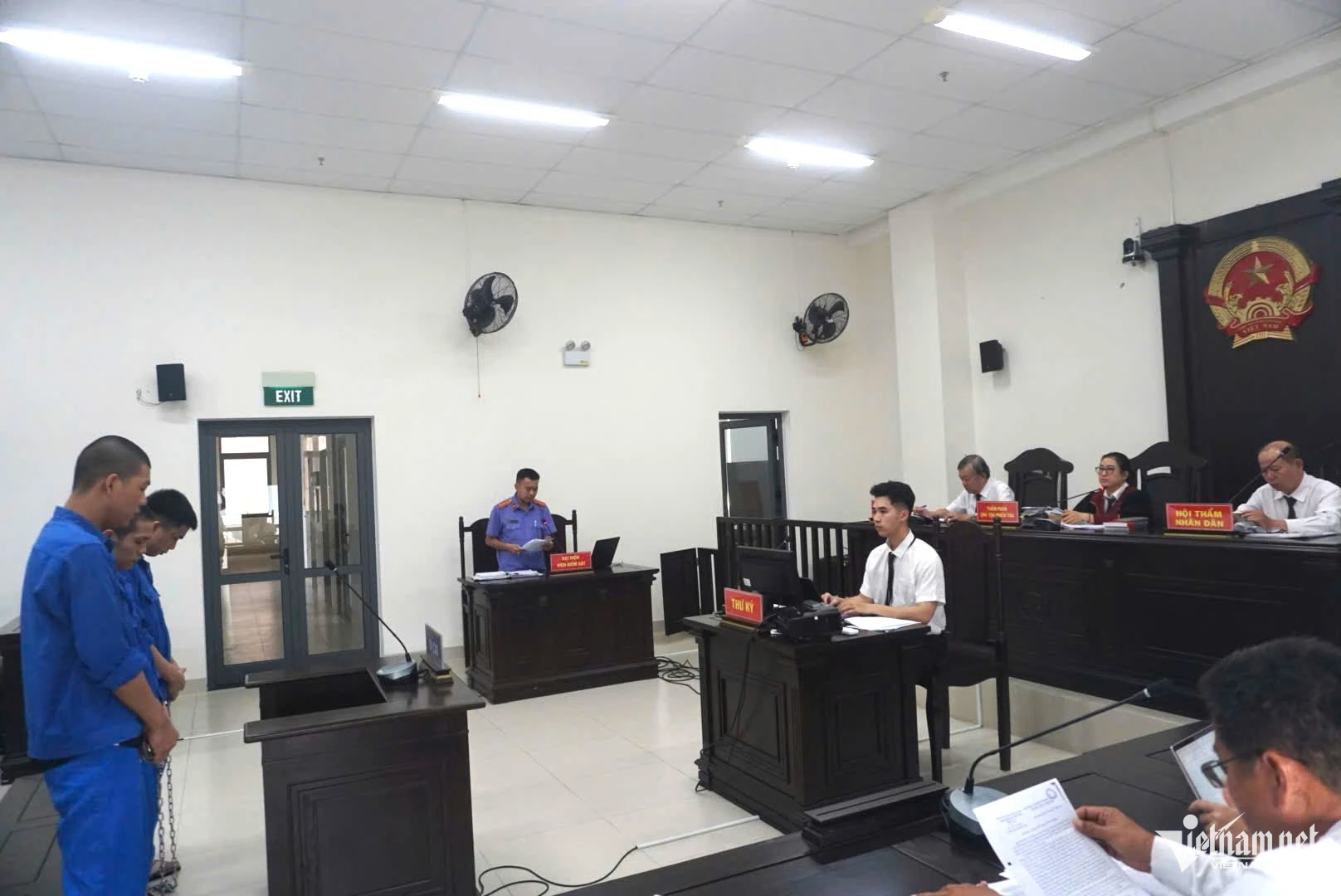Ba bị cáo hầu tòa vụ shipper bị đánh tử vong sau mâu thuẫn đơn hàng 375.000 đồng - Hình 2