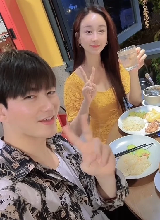 Hoa hậu showbiz bị tai nạn ô tô lâm cảnh khổ sở, không cho con gái đến thăm vì lý do này - Hình 5