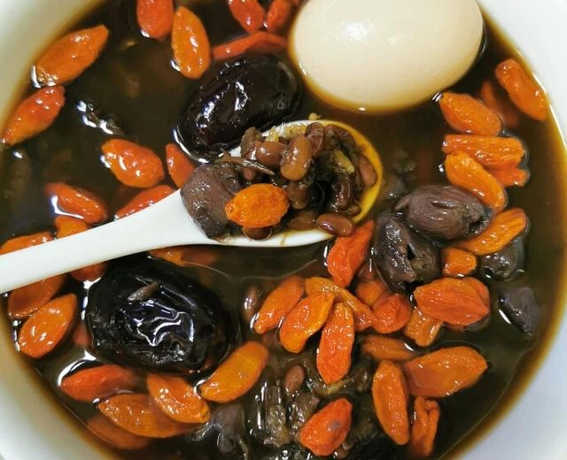 Lý do mùa thu khí huyết dễ bị ứ trệ: Mẹ tôi có 3 công thức món ăn giúp điều hòa giấc ngủ, giảm đau đầu lại dưỡng ẩm - Hình 3