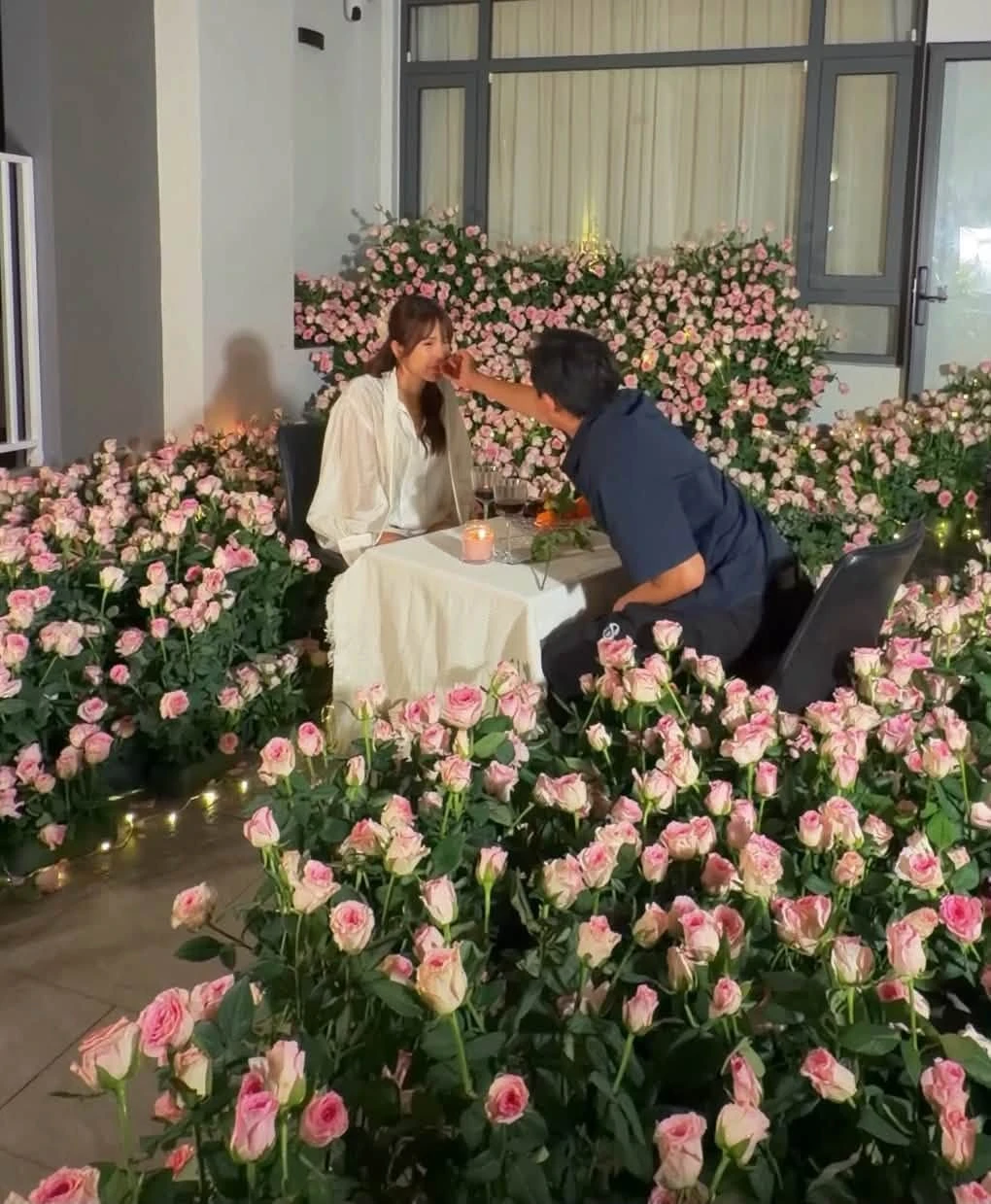Diệp Lâm Anh công khai yêu người mẫu kém 11 tuổi: Anh ấy thương các con của tôi - Hình 4