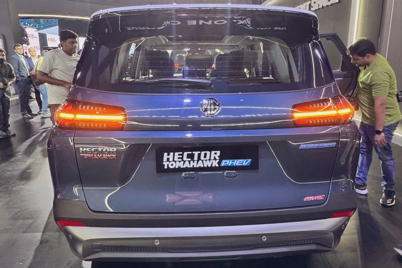 SUV 7 chỗ công suất 204 mã lực, giá hơn 530 triệu đồng - Hình 4