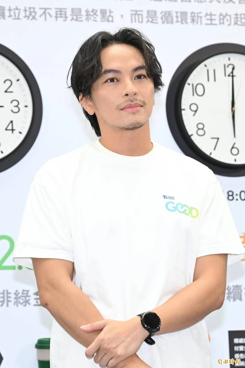 Cặp đôi vàng showbiz ly hôn sau 11 năm cưới, phỏng vấn nóng về nguyên nhân đổ vỡ - Hình 1
