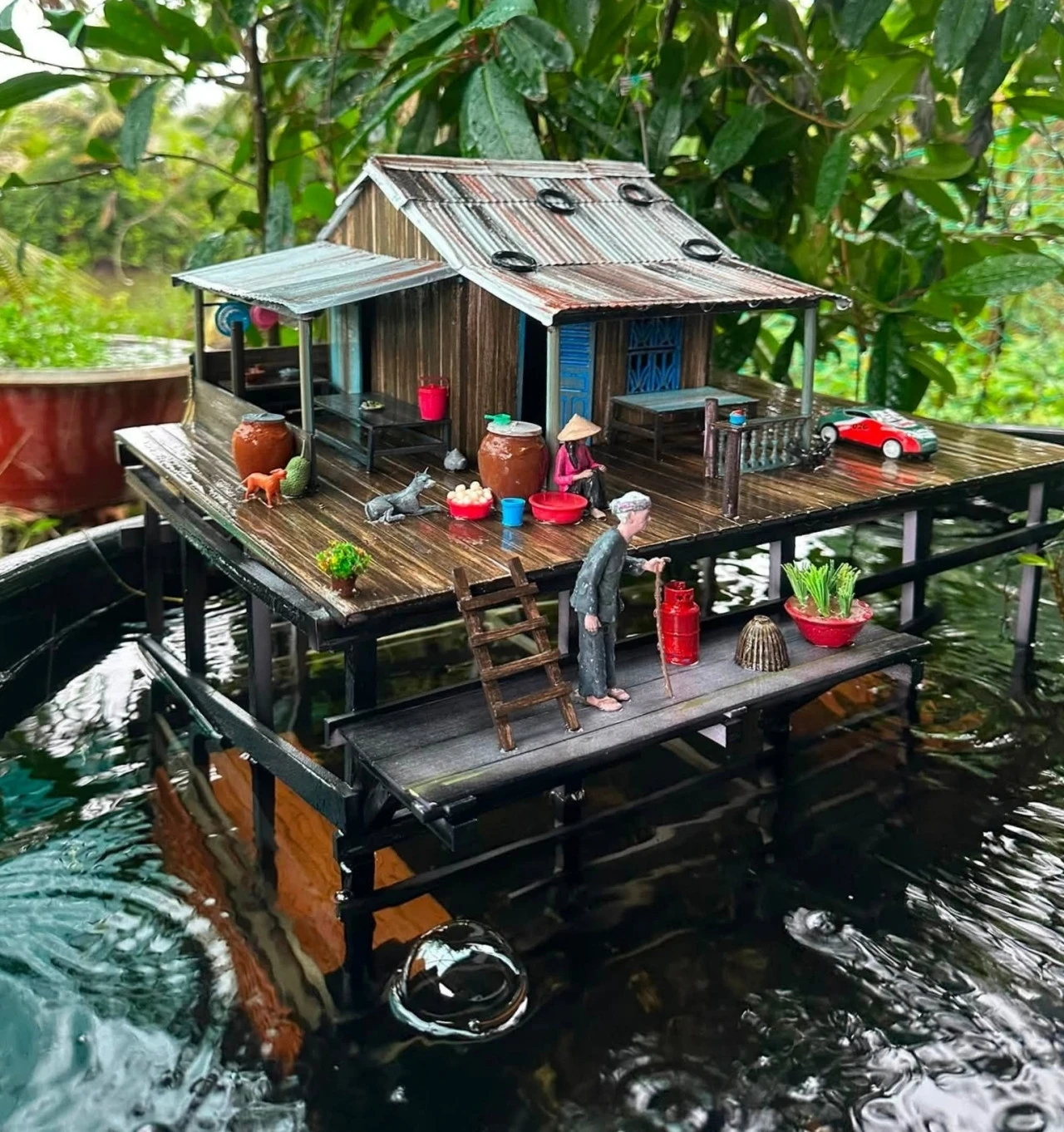 Vợ chồng Cà Mau biến đũa tre, vỏ lon bia thành những ngôi nhà đầy ký ức - Hình 6