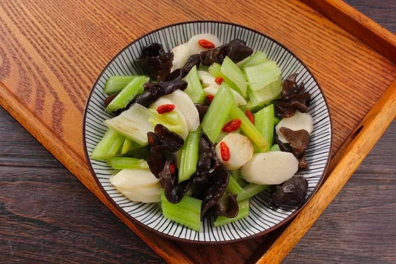 4 món ngon dễ nấu từ loại rau củ màu trắng nên ăn nhiều vào mùa thu giúp bổ khí, dưỡng phổi, tăng cường miễn dịch - Hình 3