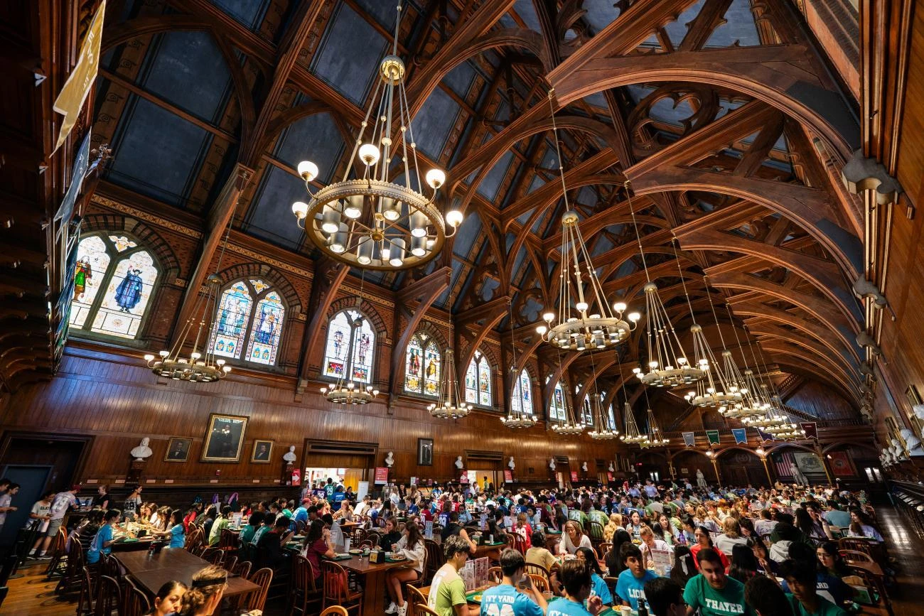 Bên trong KTX ĐH Harvard - ngôi trường nổi tiếng nhất hành tinh có gì? - Hình 4