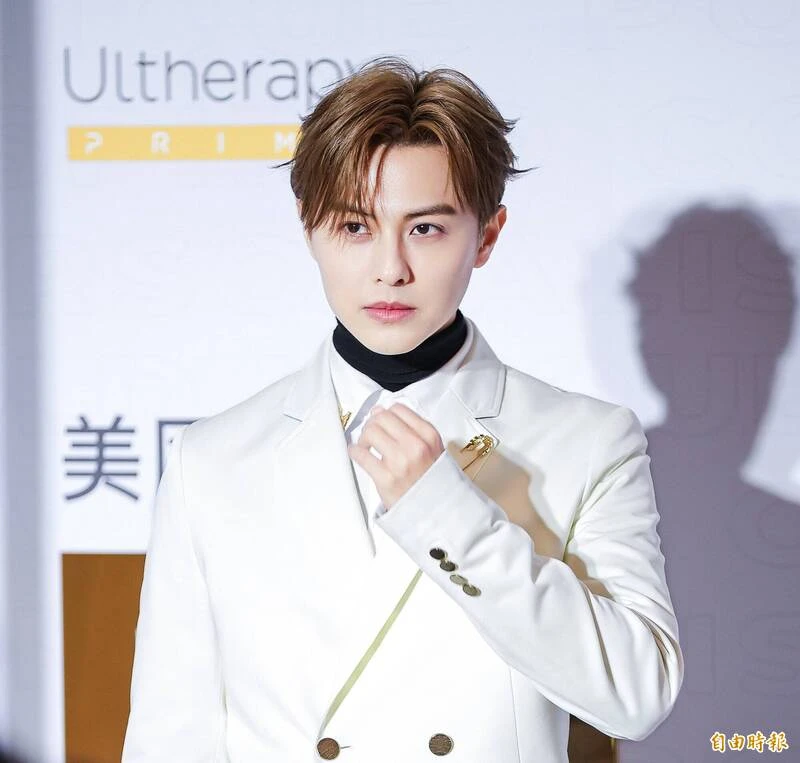 Hoàng tử showbiz ngoại tình với vợ bạn thân ở căn hộ 53 tỷ lâm cảnh thảm, không dám ló mặt ra đường - Hình 1