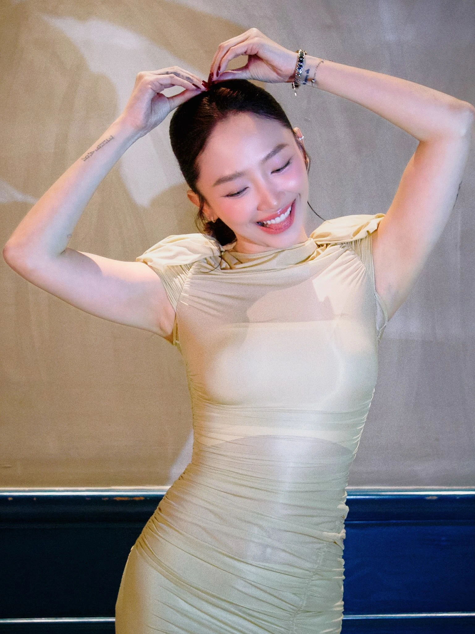 Tóc Tiên cứ thế này ai mà chịu nổi! - Hình 7