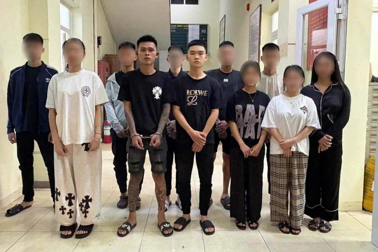 Khởi tố vụ đánh nhau tại Quán Nhỏ, làm rõ 14 người liên quan - Hình 1