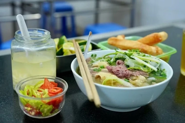 15 món ăn ngon 3 miền Bắc - Trung - Nam mê mẩn dịp nghỉ lễ 2/9 - Hình 1