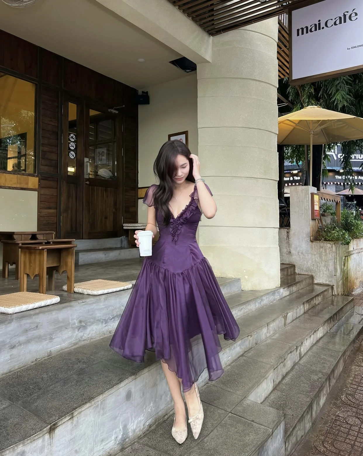 Mặc sắc tím thế nào để diện mạo thăng hạng, không lo bị sến? - Hình 1