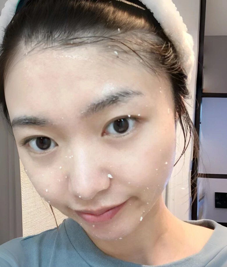 7 thói quen tưởng vô hại nhưng đang âm thầm bào mòn collagen, khiến làn da phụ nữ lão hóa phi mã - Hình 3
