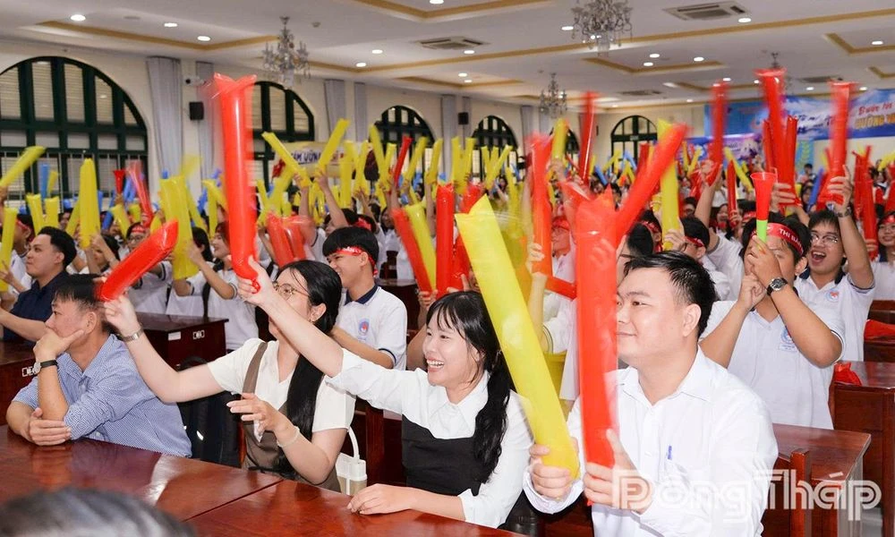 Chung kết Đường đến vinh quang lần thứ XVI: Các thí sinh thể hiện kiến thức, bản lĩnh qua mỗi vòng thi - Hình 4