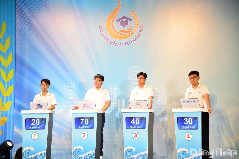 Chung kết Đường đến vinh quang lần thứ XVI: Các thí sinh thể hiện kiến thức, bản lĩnh qua mỗi vòng thi - Hình 1