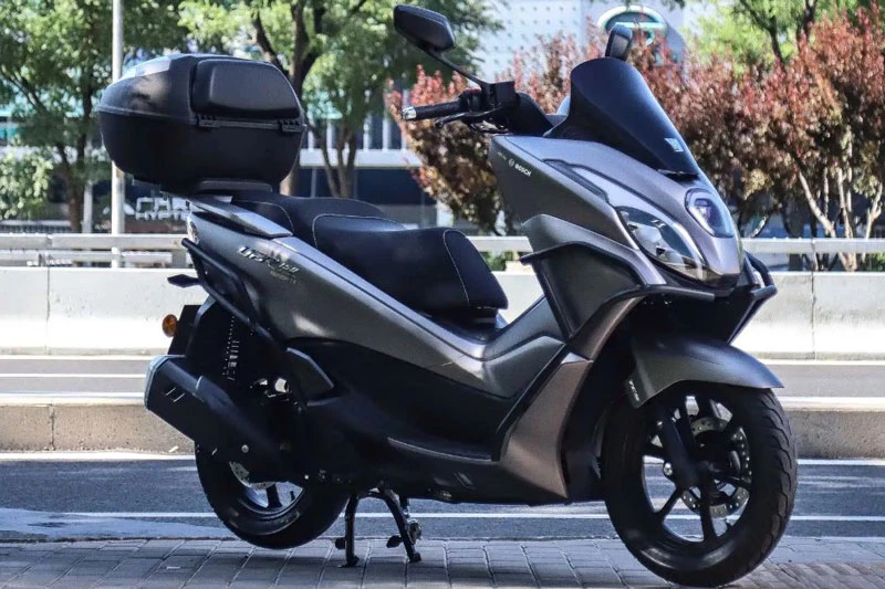 Xe tay ga 150cc, phanh ABS 2 kênh, TCS, giá hơn 59 triệu đồng - Hình 1