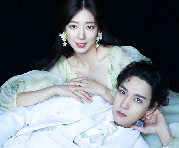 Hình ảnh của bà bầu Park Shin Hye trước ngày sinh con thứ 2 - Hình 3