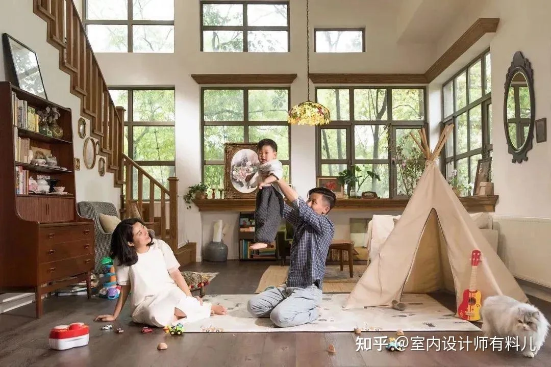 Mua căn hộ thông tầng 190m trong tòa nhà cũ, người phụ nữ dành 6 năm tạo nên khu vườn bí mật đẹp như tranh - Hình 3