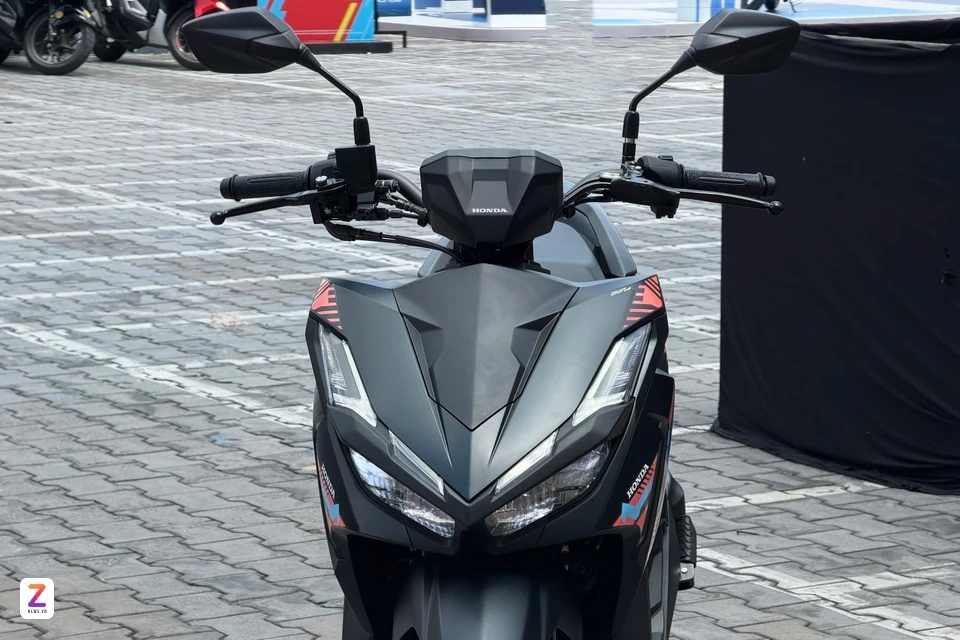 Ngắm Honda Vario 125 bản ghi đông trần, giá 43,7 triệu đồng - Hình 2