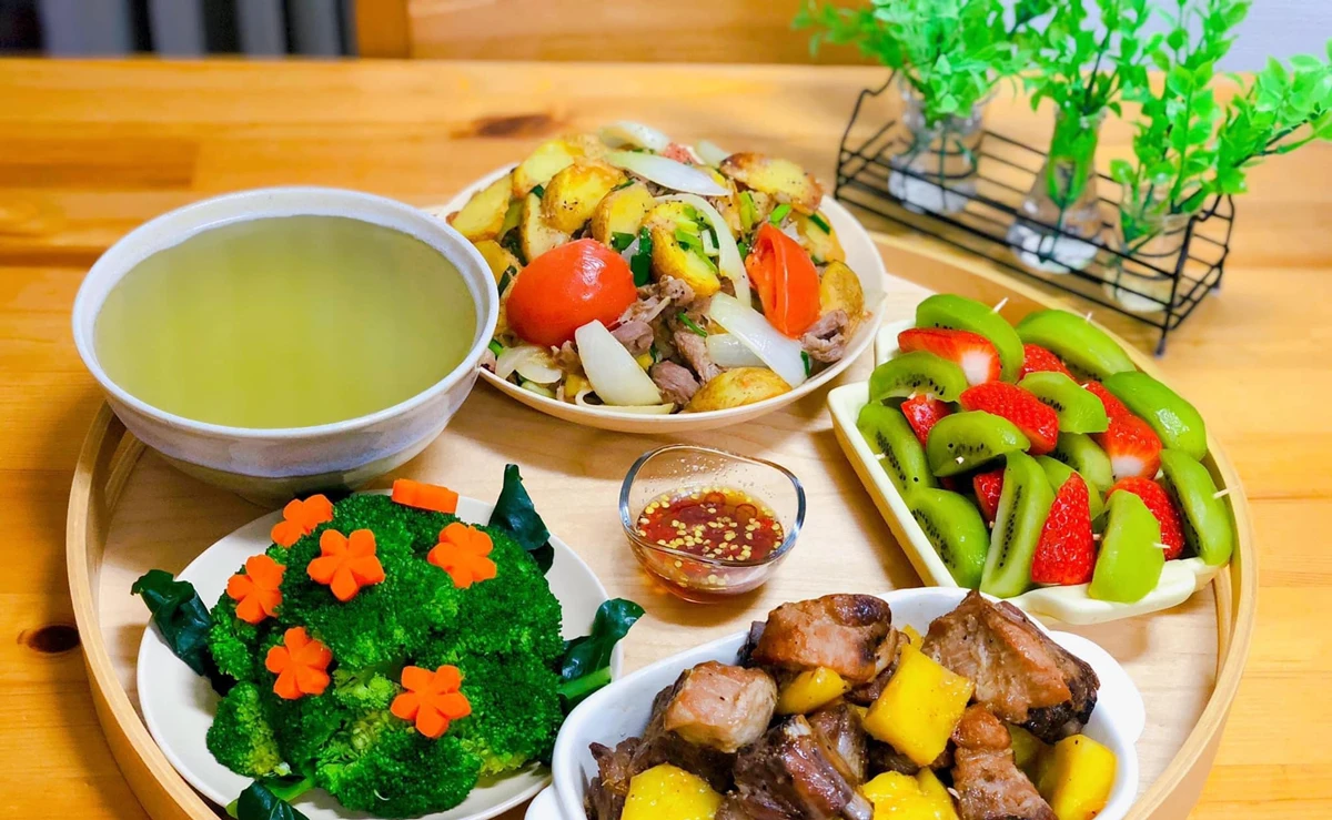 5 thói quen ăn tối tưởng vô hại nhưng âm thầm ảnh hưởng đến sức khỏe, cái số 1 nhiều người vẫn mắc - Hình 2