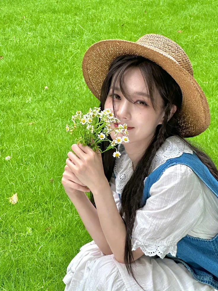 Đúng 16h30 ngày mai, thứ Năm 6/8/2026, Thần Tài mở cửa, 3 con giáp ra đường đụng trúng hố vàng, mỏi tay đếm tiền, giàu nứt đố đổ vách - Hình 1