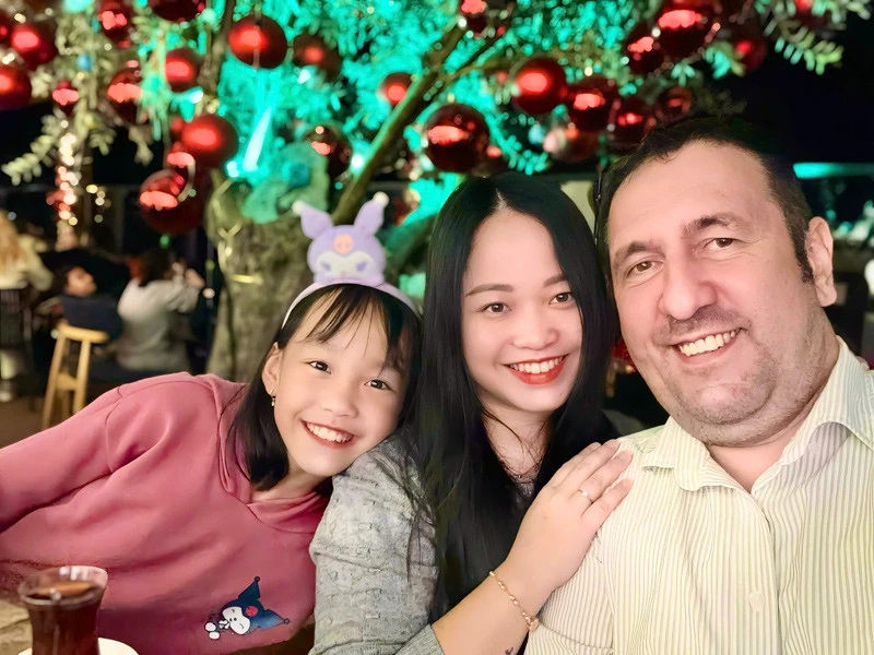 Yêu chàng trai Thổ Nhĩ Kỳ hơn 19 tuổi, cô gái Việt vượt 8.000km làm đám cưới - Hình 8