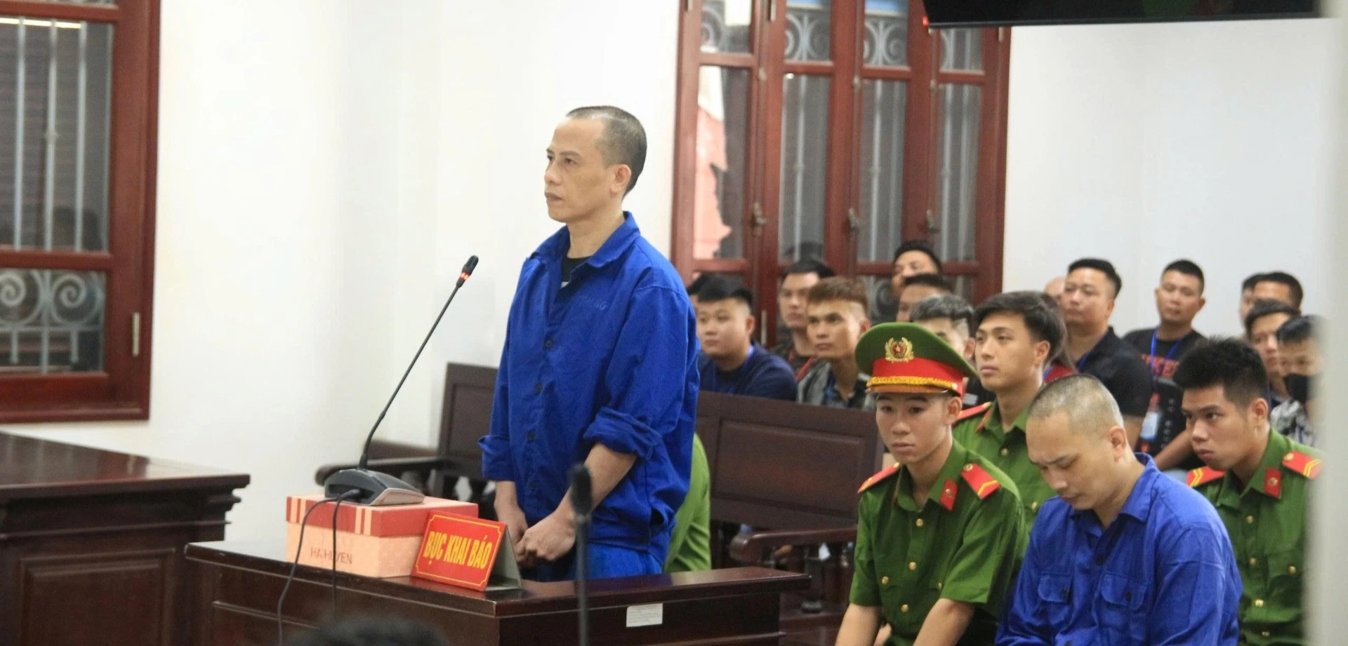Giang hồ mạng Tiến Bịp bị tuyên phạt 8 năm tù - Hình 3