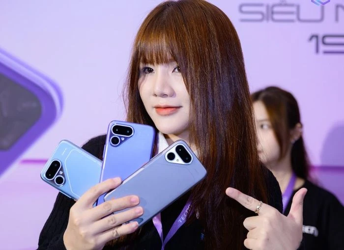 TECNO POVA Curve 2 5G pin 8000mAh và mỏng chỉ 7,42mm - Hình 1