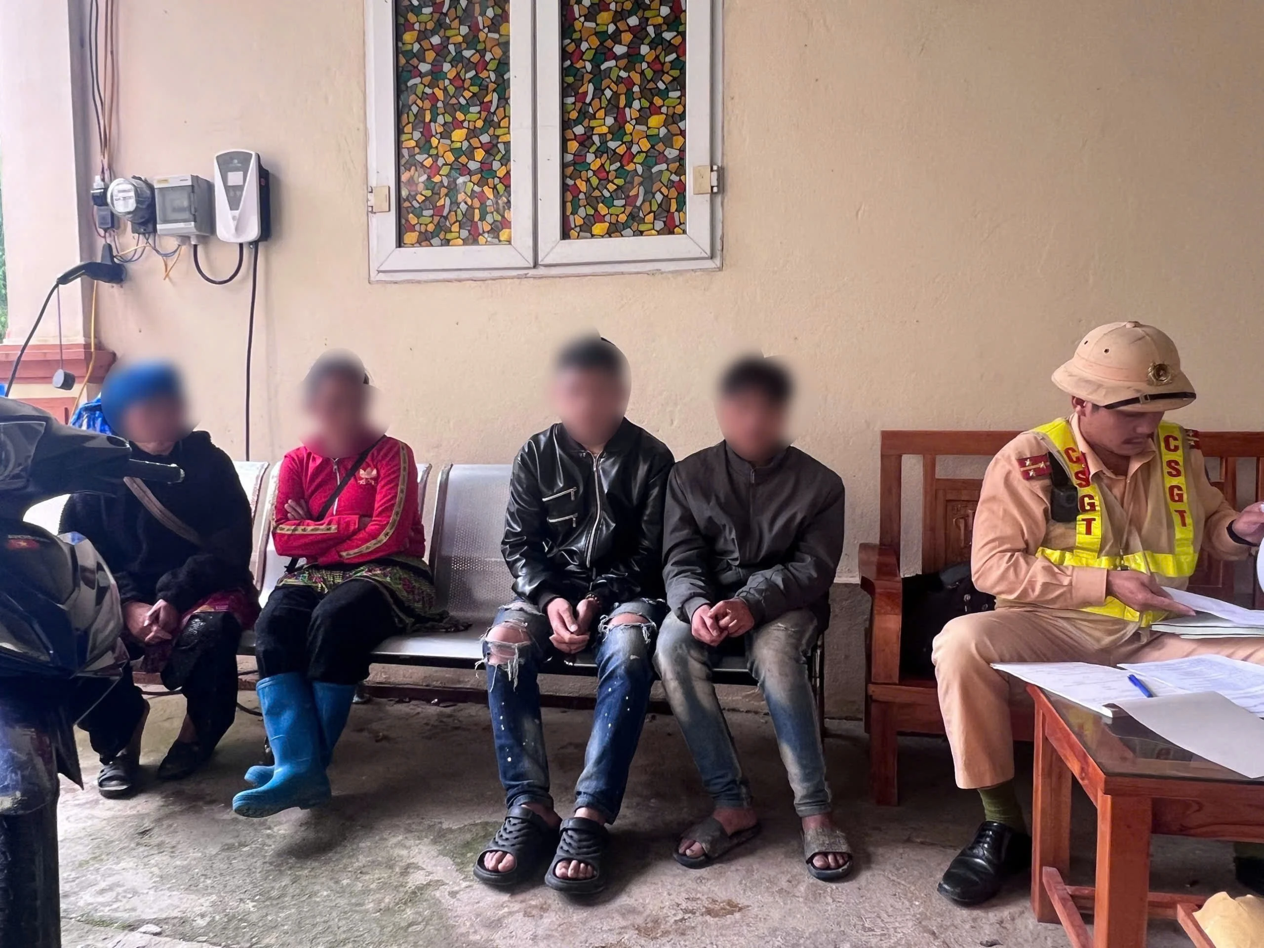 Xử lý nhóm thanh, thiếu niên bốc đầu xe máy rồi đăng clip lên TikTok - Hình 2