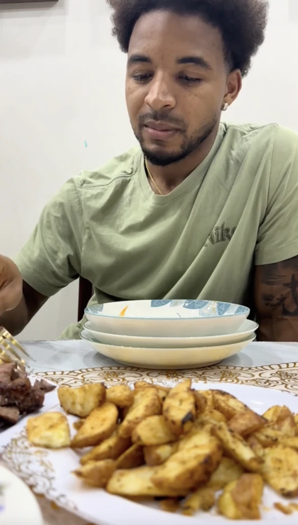 Bữa ăn vợ nấu cho Xuân Son - Hình 2