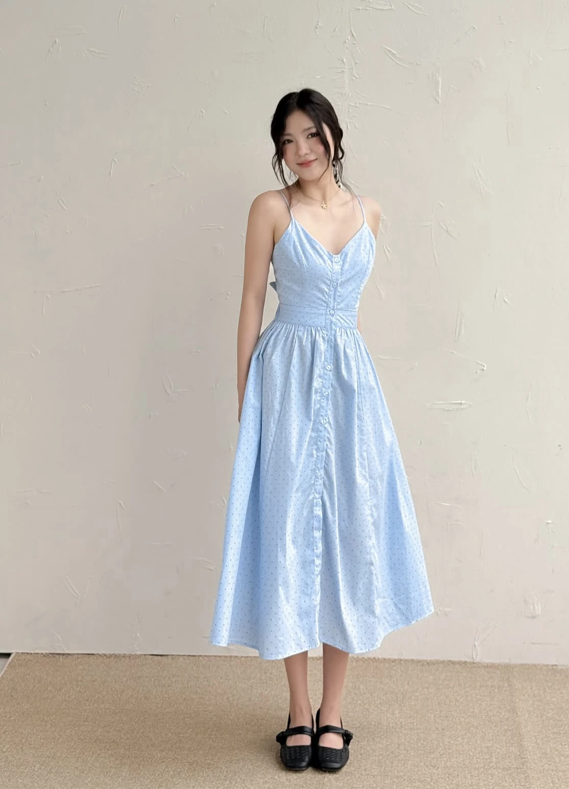 4 chất liệu vải cứu tinh cho trang phục ngày giao mùa - Hình 4