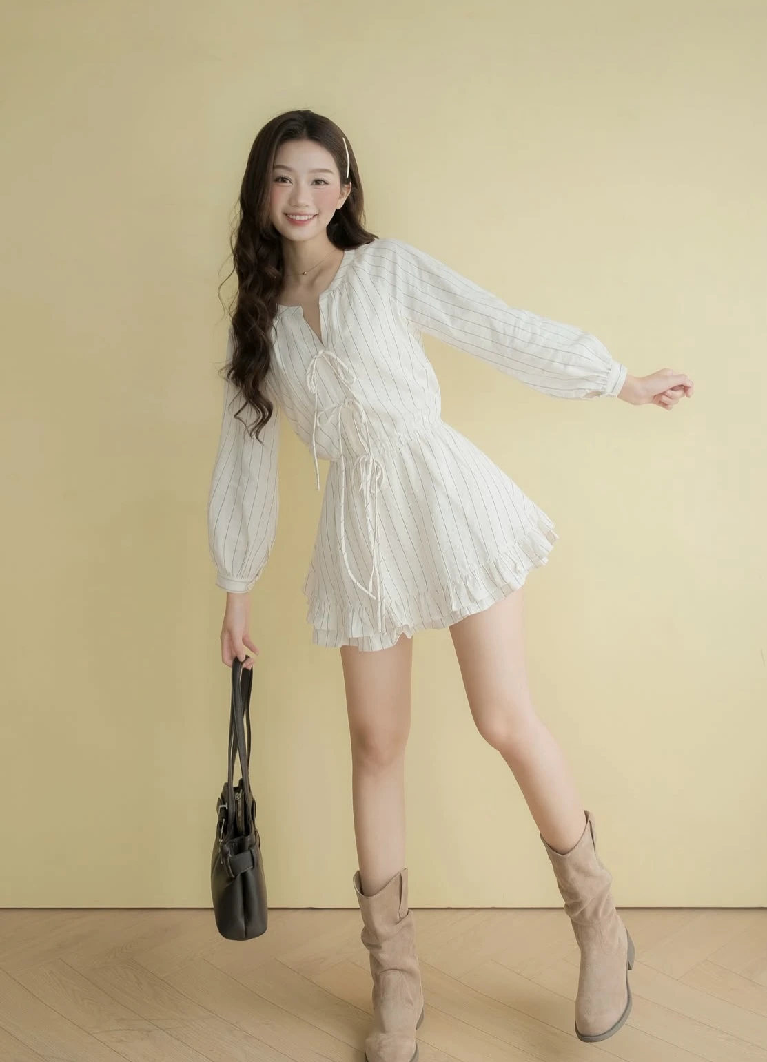 4 chất liệu vải cứu tinh cho trang phục ngày giao mùa - Hình 2
