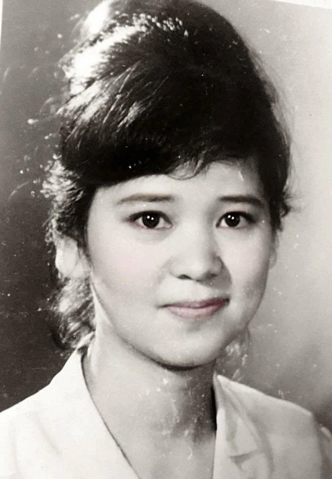 Mẹ của mỹ nhân Hà Nội từng phủ sóng bìa tạp chí 20 năm trước: Mã gen quá đỉnh - Hình 2