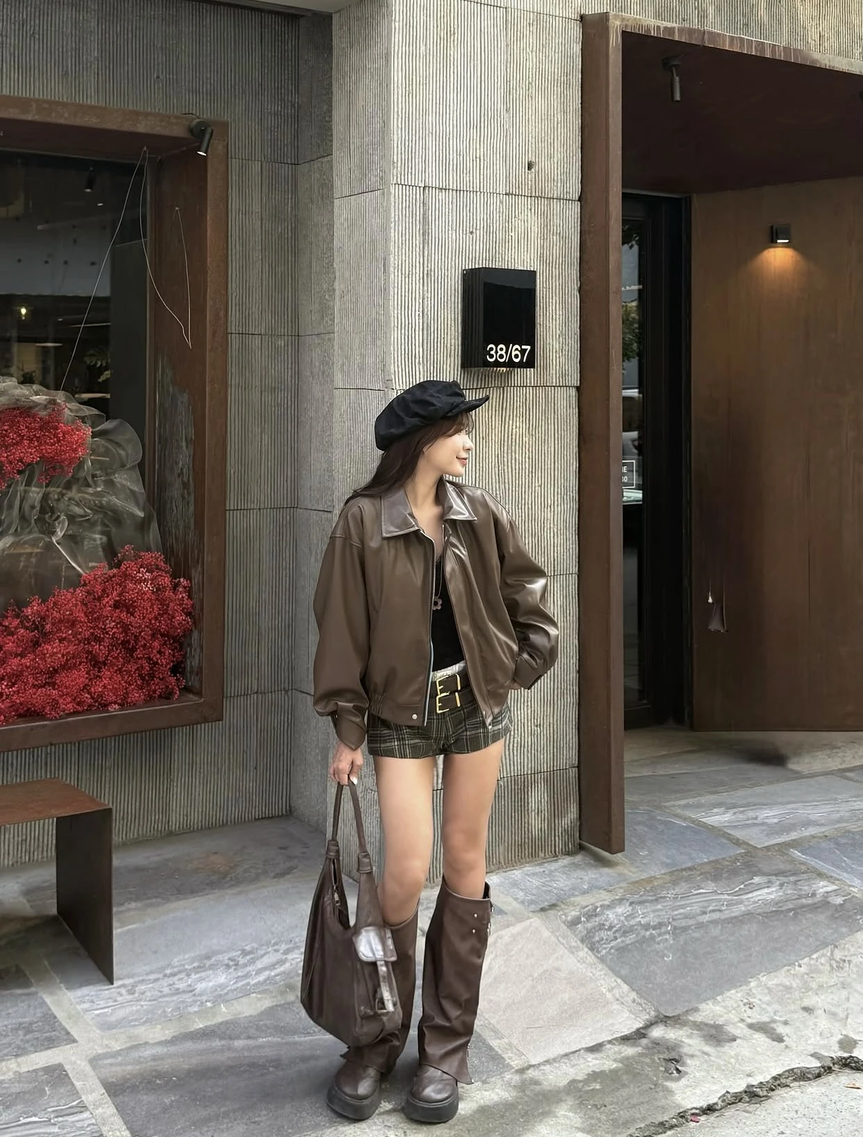 Áo khoác da cho diện mạo cá tính, chuẩn gu sành điệu - Hình 1