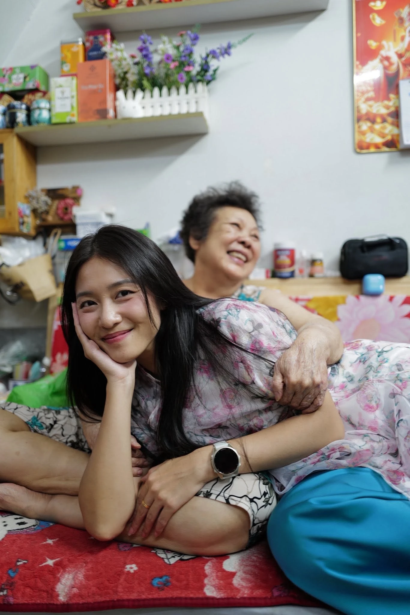Cuộc sống kín tiếng của Khả Ngân trước khi được Nhan Phúc Vinh cầu hôn - Hình 5