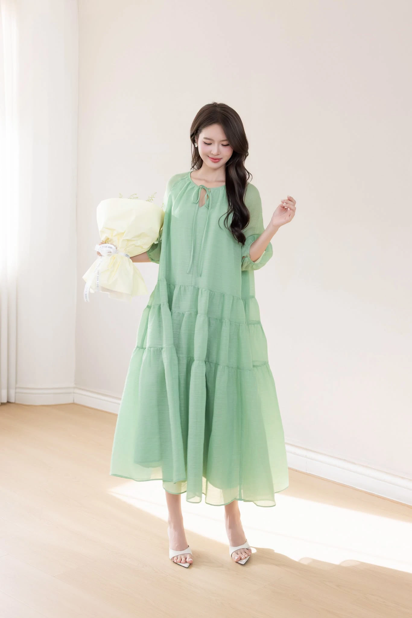 Đầm suông phóng khoáng, tôn dáng tự do - Hình 6