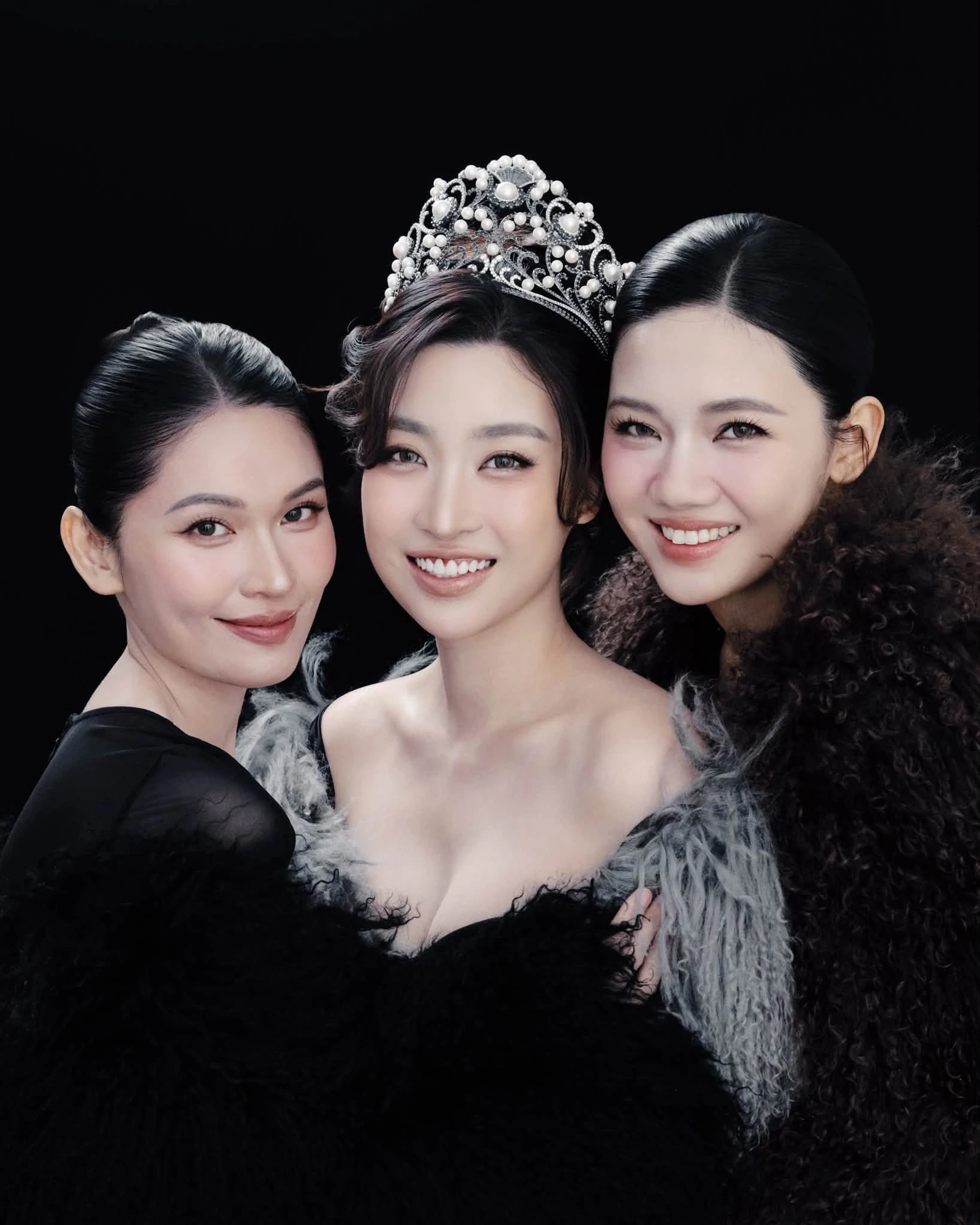 Đỗ Mỹ Linh sau 10 năm: Từ hoa hậu nghèo nhất Việt Nam đến làm dâu hào môn - Hình 1
