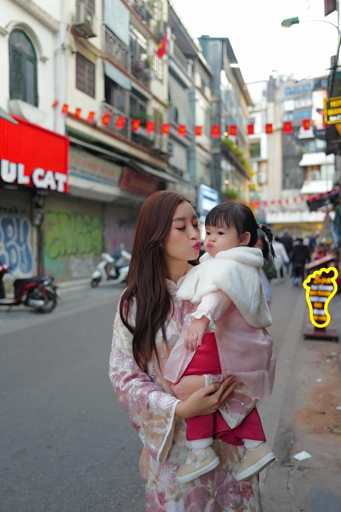 Đỗ Mỹ Linh sau 10 năm: Từ hoa hậu nghèo nhất Việt Nam đến làm dâu hào môn - Hình 7