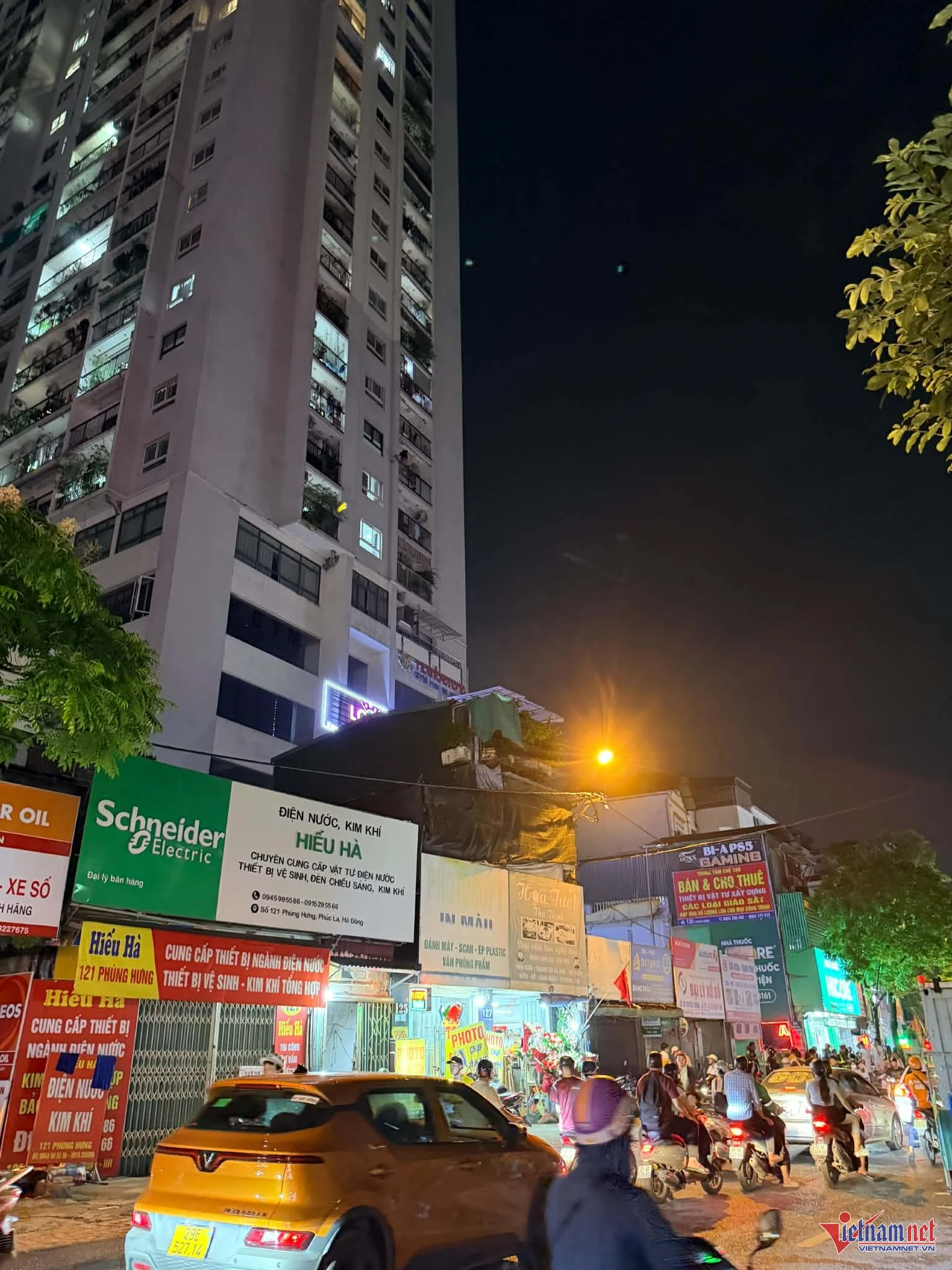 Nữ sinh lớp 11 tử vong sau khi rơi từ tầng cao chung cư ở Hà Nội - Hình 1