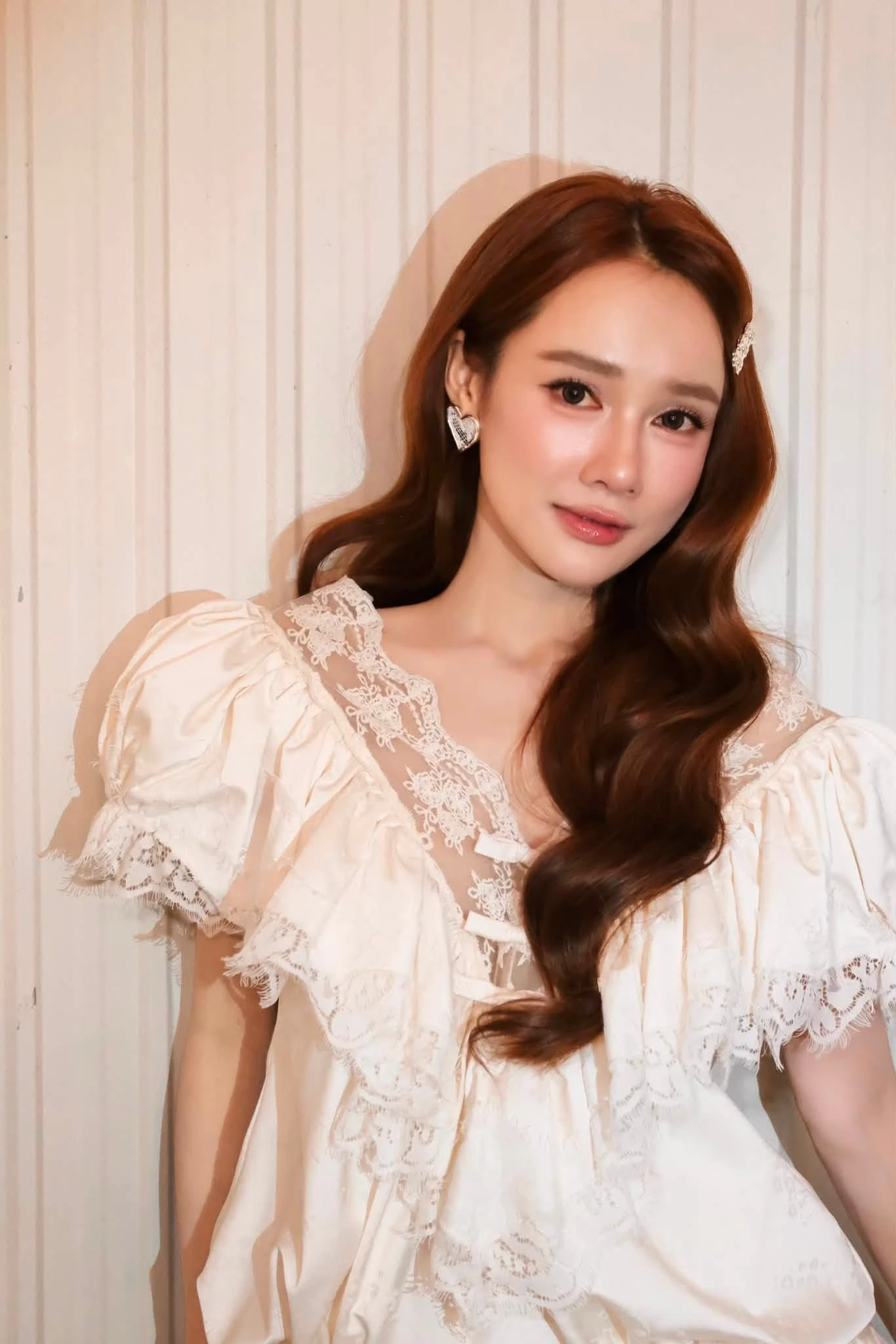 Nhã Phương đăng ảnh vợ chồng ôm nhau giữa lúc Trường Giang là tâm điểm trên MXH - Hình 4