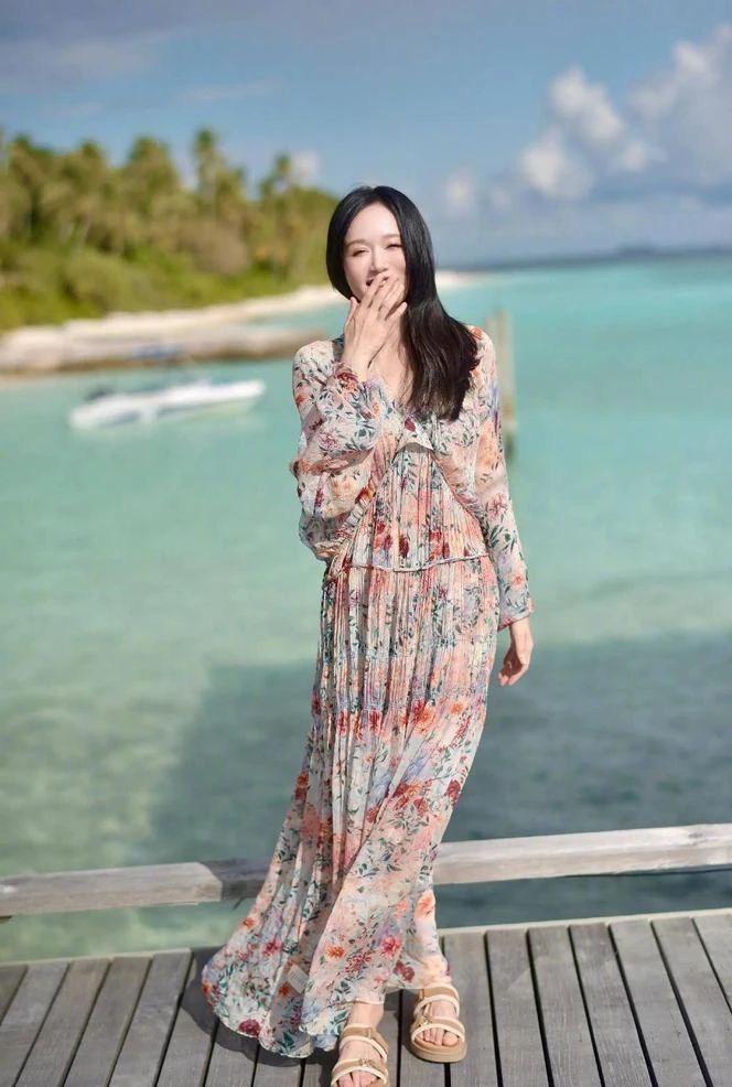 Tận mắt thấy nhan sắc Trần Kiều Ân ngoài đời mà ngớ cả người - Hình 4