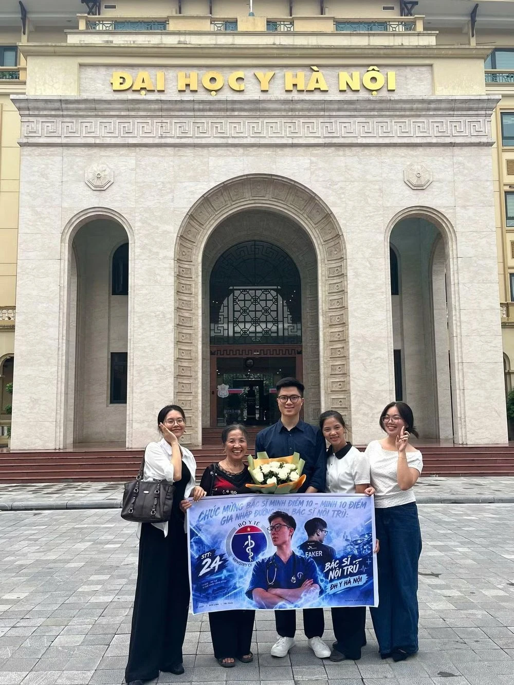 Gen Z Đào Công Minh: Bác sĩ nội trú là bước khởi đầu cho hành trình gian nan hơn nhưng cũng rất tự hào - Hình 5