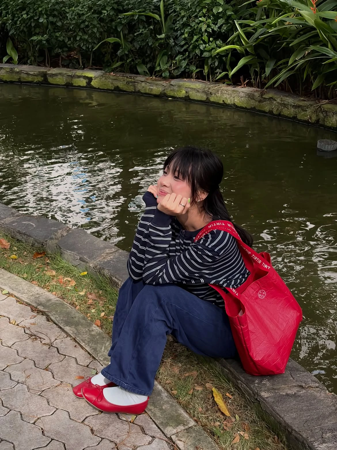 Giày bệt trở lại, đưa xu hướng nữ tính lên ngôi mùa thu năm nay - Hình 2