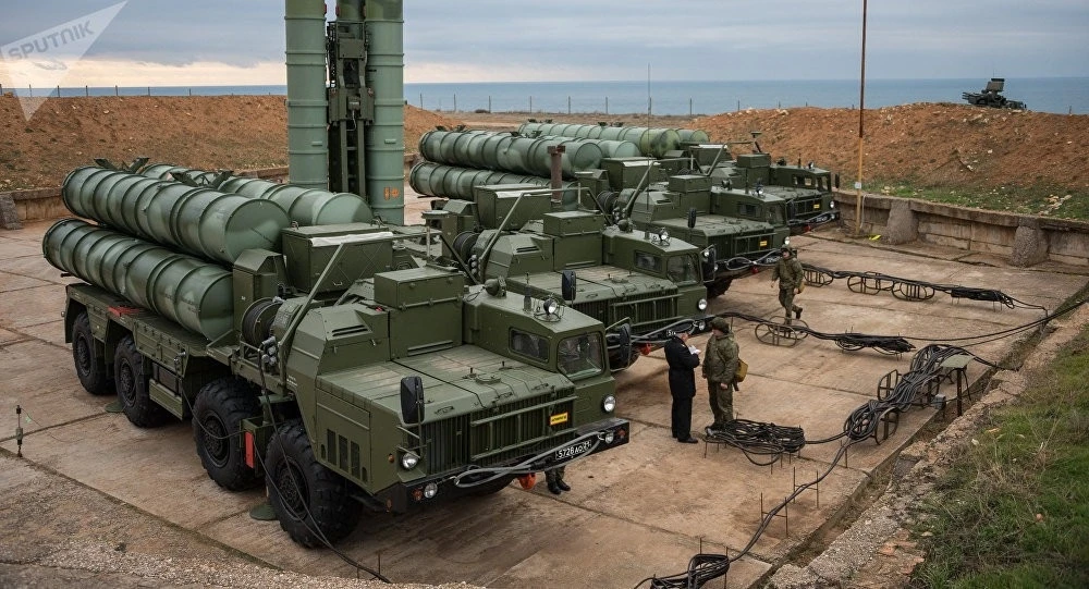 Hệ thống phòng không S-400 Nga: Hành trình từ tấm khiên thành thanh kiếm - Hình 1
