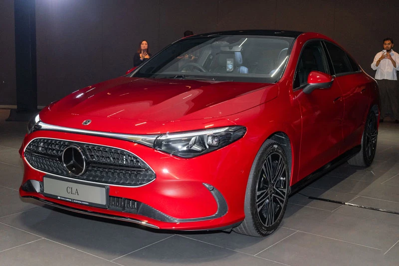 Mercedes-Benz CLA200 Hybrid ra mắt: Công suất 184 mã lực, siêu tiết kiệm xăng, giá gần 1,8 tỷ đồng - Hình 2