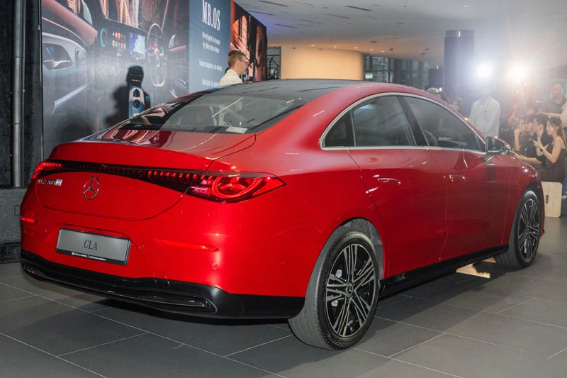 Mercedes-Benz CLA200 Hybrid ra mắt: Công suất 184 mã lực, siêu tiết kiệm xăng, giá gần 1,8 tỷ đồng - Hình 3
